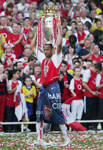 机敏前插破门，当选全场最佳，芒特越踢越好了，继续加油！（机敏插上破门，荣膺全场最佳，芒特状态蒸蒸日上，继续加油！）