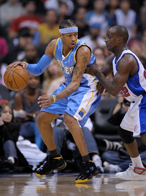 霍姆格伦：冲突已过专注当下，三分全中感恩团队（霍姆格伦：风波已过专注当下，三分全中感谢团队）