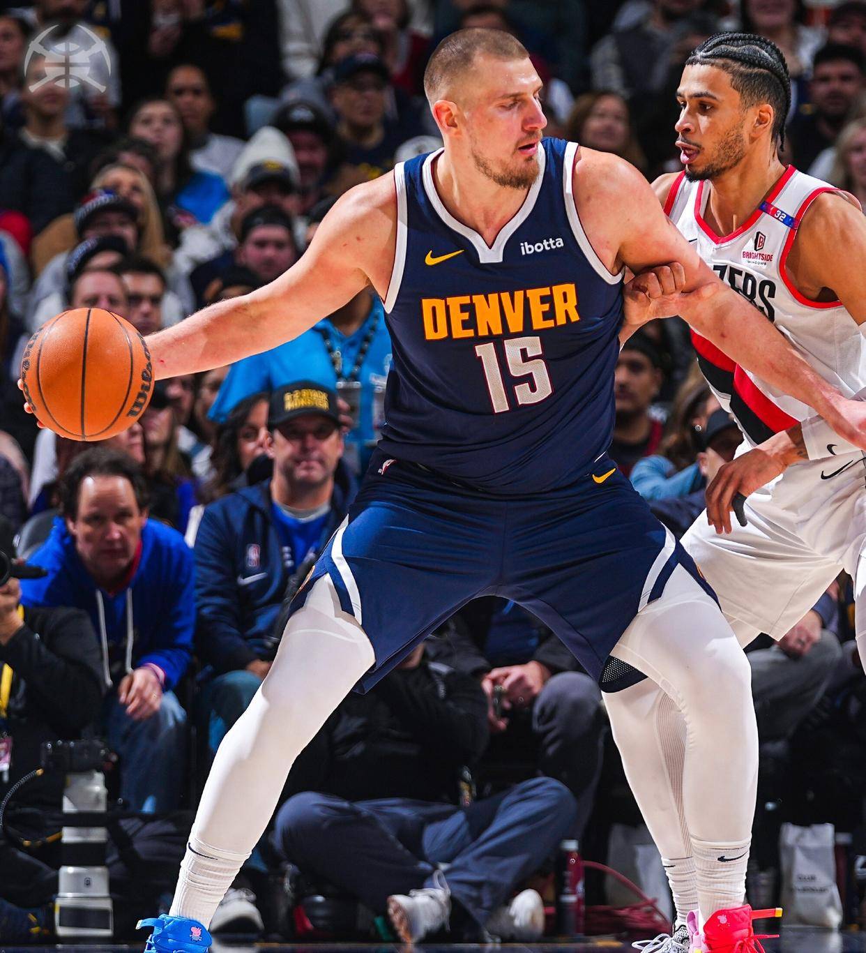 贝林厄姆世界级表现再度惊艳皇马（贝林厄姆再现世界级状态 再次震撼皇马）