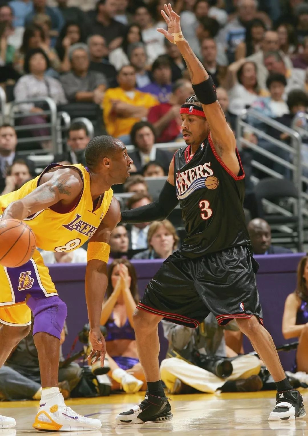 莱切vs比萨：卡马尔达、索蒂尔首发，阿金桑米罗、埃贝彻尔出战（莱切对决比萨：卡马尔达、索蒂尔先发，阿金桑米罗与埃贝彻尔登场）